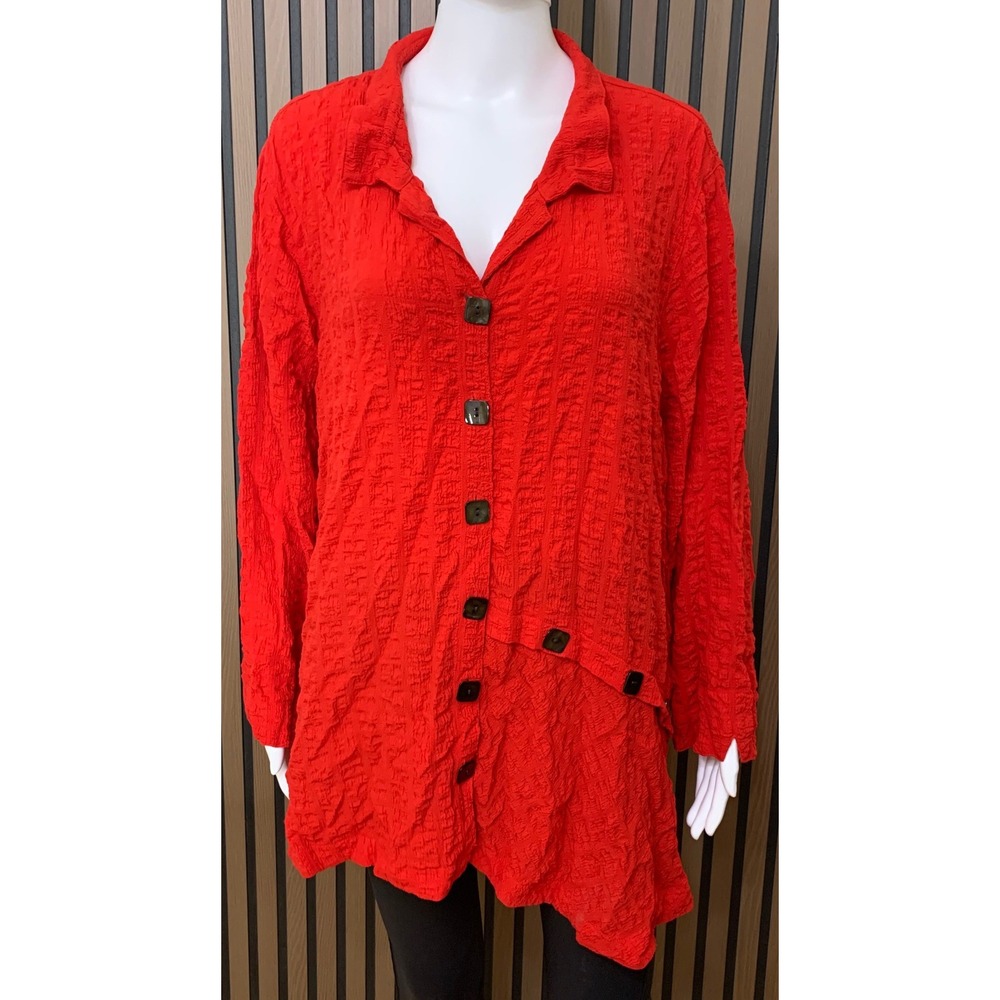 Ali Miles Red Crinkle Textured Asymmetrical Lagenlook Button Tunic Top 1X